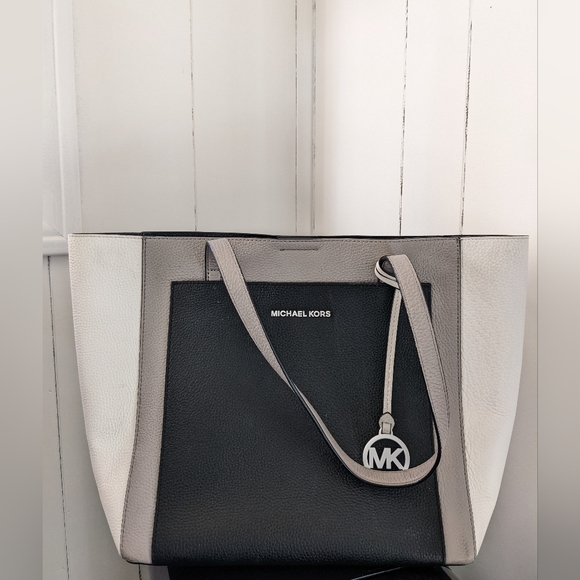Michael Kors Bags Michael Kors Black White And Gray Large Tote Bag Poshmark